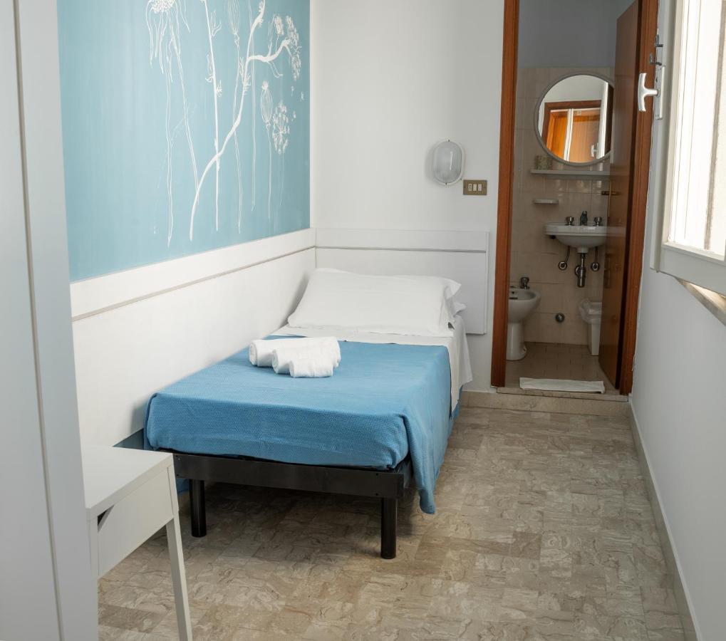 רימיני Hotel Villa Maris מראה חיצוני תמונה